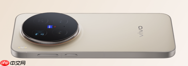 曝vivo X300 Ultra配6.8英寸屏 中端新机测试6.6英寸?