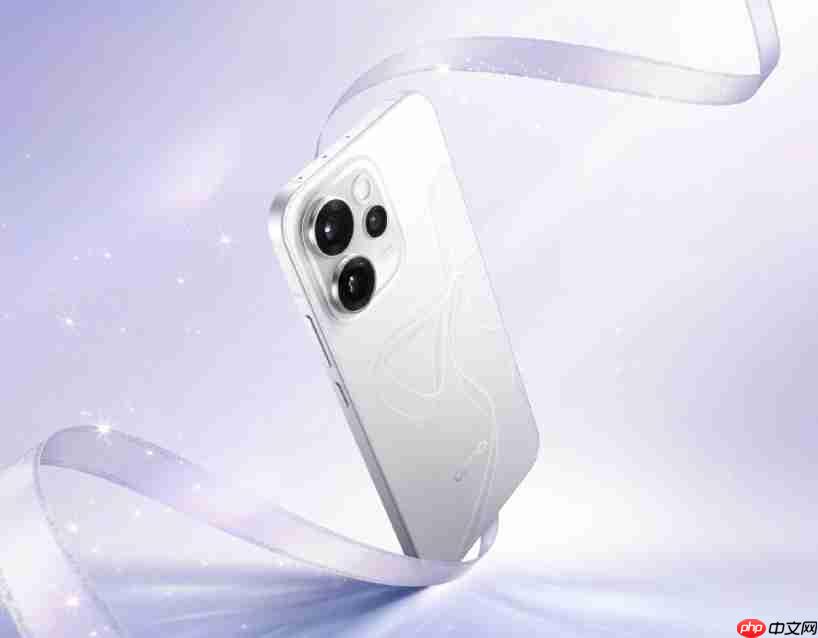 OPPO Reno15系列发布会11月17日举行，以“星光蝴蝶结”点亮蓉城夜空