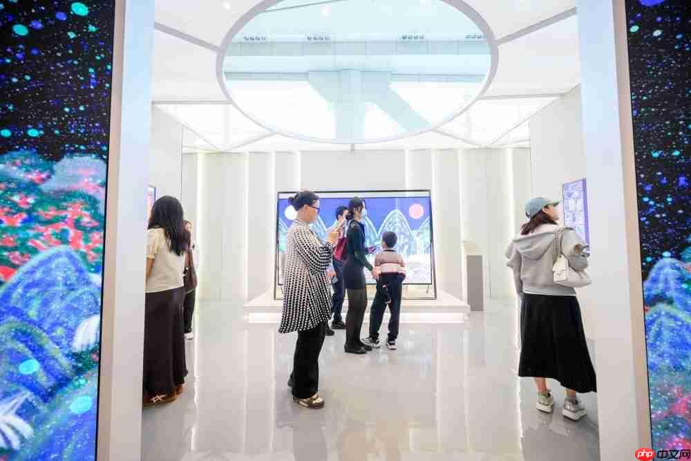 三星电视携手2026年香港巴塞尔艺术展将艺术融入日常生活