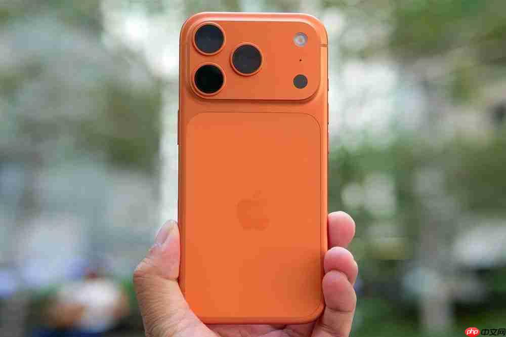 曝iPhone18Pro Max影像重磅升级:可变光圈+超大光圈长焦!