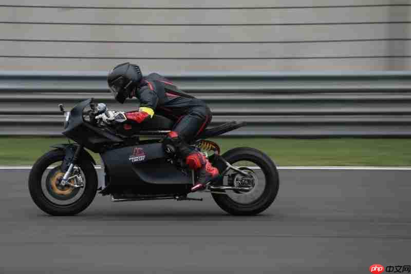 迎战暴风极速首驱暴风者X二代完成369km/h终极测试