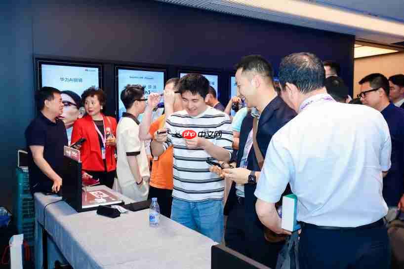 WAEA二季度国际发布会在深举办！光粒、CYBERSIGHT同台首秀，全球产业协作开启新篇章！