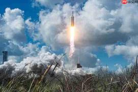 时隔十八个月猎鹰重型火箭再升空 收官卫星顺利组网