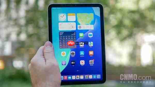iOS 27需新增三项功能 否则iPhone Fold将无市场竞争力