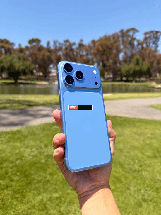 iPhone 18 Pro Max机模照曝光:主打深樱桃色 浅蓝深灰在列