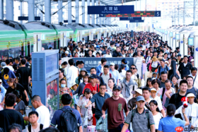 今年前五个月全国铁路累计发送旅客19.69亿人次