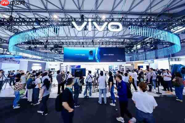 最强折叠来了!MWC26上海vivo X Fold6线下首秀