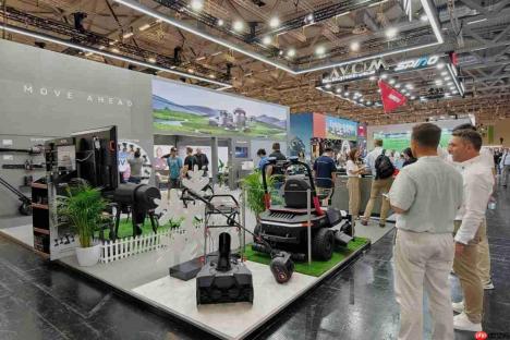 劳尼克斯亮相 spoga+gafa, 展示智能户外作业新品矩阵