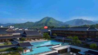 复星旅文携手一汽丰田格瑞维亚达成战略合作 共创车旅融合家庭生活新生态