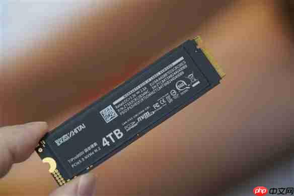 32G DDR5内存去年买仅需900元 现在报价将近4000元!