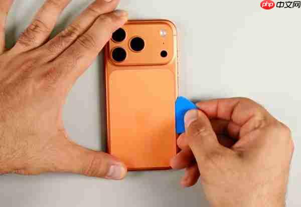 iOS 27代码暗示苹果iPhone Ultra将采用双电池设计