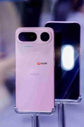 努比亚NaviX Ultra亮相WAIC 2026,全球首款量产AI智能体手机登场