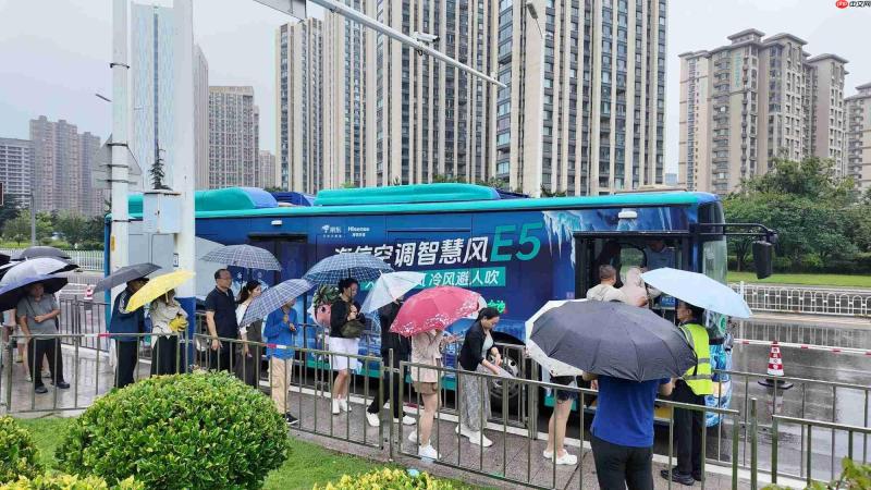 第36届青岛国际啤酒节开幕,海信空调“清凉专列”直达啤酒城!