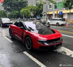 法拉利首款纯电Luce国内现身！满满科技感 售价398万