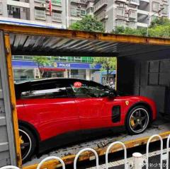 法拉利首款纯电Luce国内现身!满满科技感 售价398万
