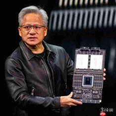 黄仁勋社媒首帖热度拉满力挺开源!马斯克开团秒跟!