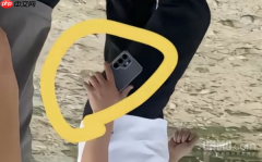 长城魏建军被拍到使用三星S26 Ultra手机 看中防窥屏?
