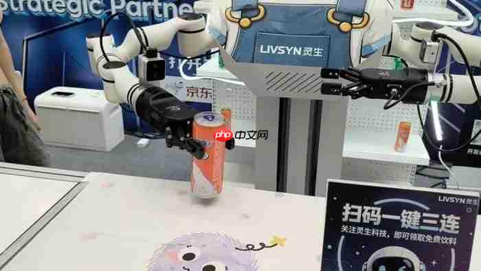 2026世界机器人大会|饮品制作、电力巡检、无人售卖:一场展会里的“知行手”