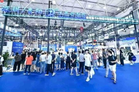 聚焦“一老一小”,工匠行智能全球首发诺恩新品引现场下订签约热潮