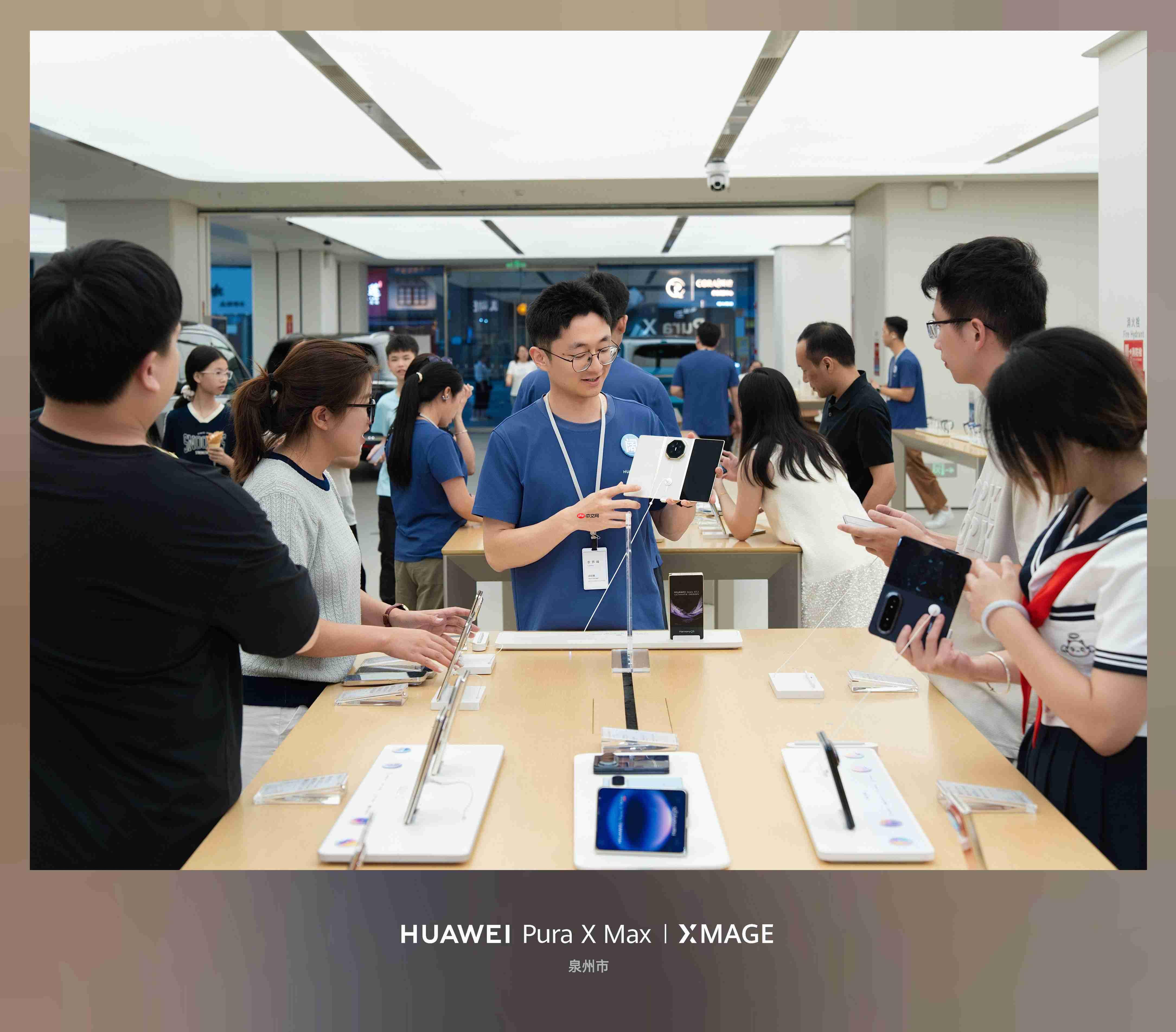 华为Mate XT 2 非凡大师开售,三折叠竞争进入全能体验兑现阶段