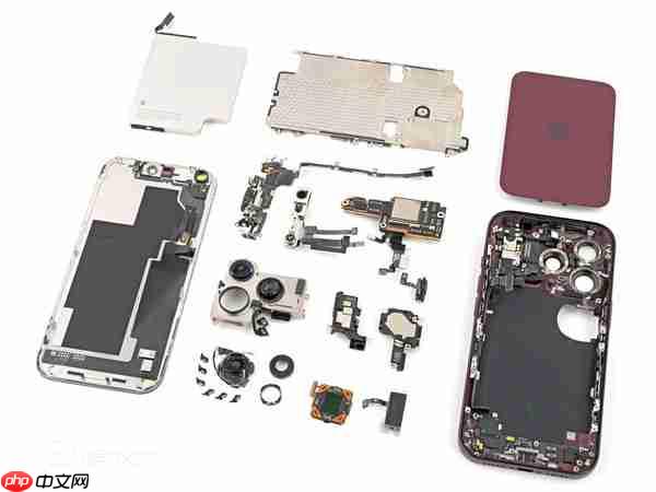 外媒拆解iPhone 18 Pro:可变光圈卡住需换整个主摄模组