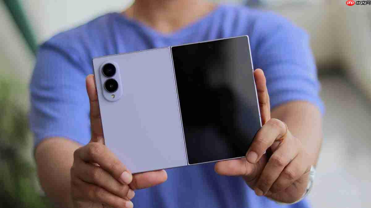 轻53克,三星GalaxyZ Fold8的优势远不止数字那么简单