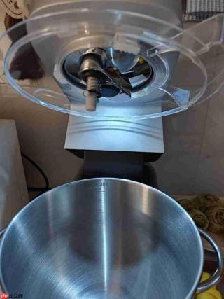 深夜揉面不扰眠凯度厨师机 F7Pro 揭秘静音厨师机的评判逻辑