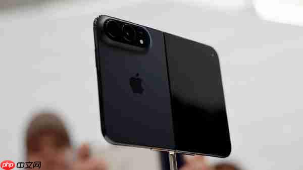 iPhone Duo首批体验出炉 3.2万次折叠后手感无变化