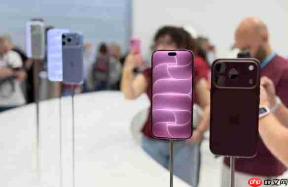库克:AI应用加速爆发 机器学习助力iPhone质检工作