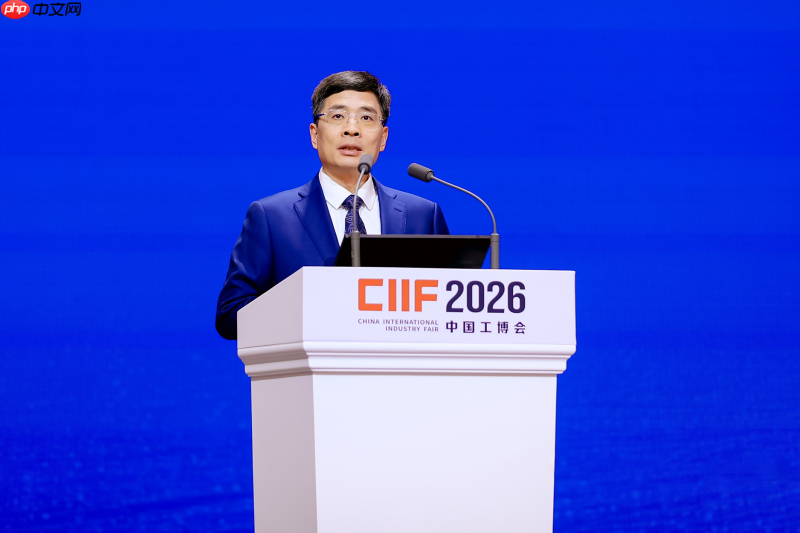 从制造万物到进化万物:周云杰分享AI时代先进制造业的三个跃迁