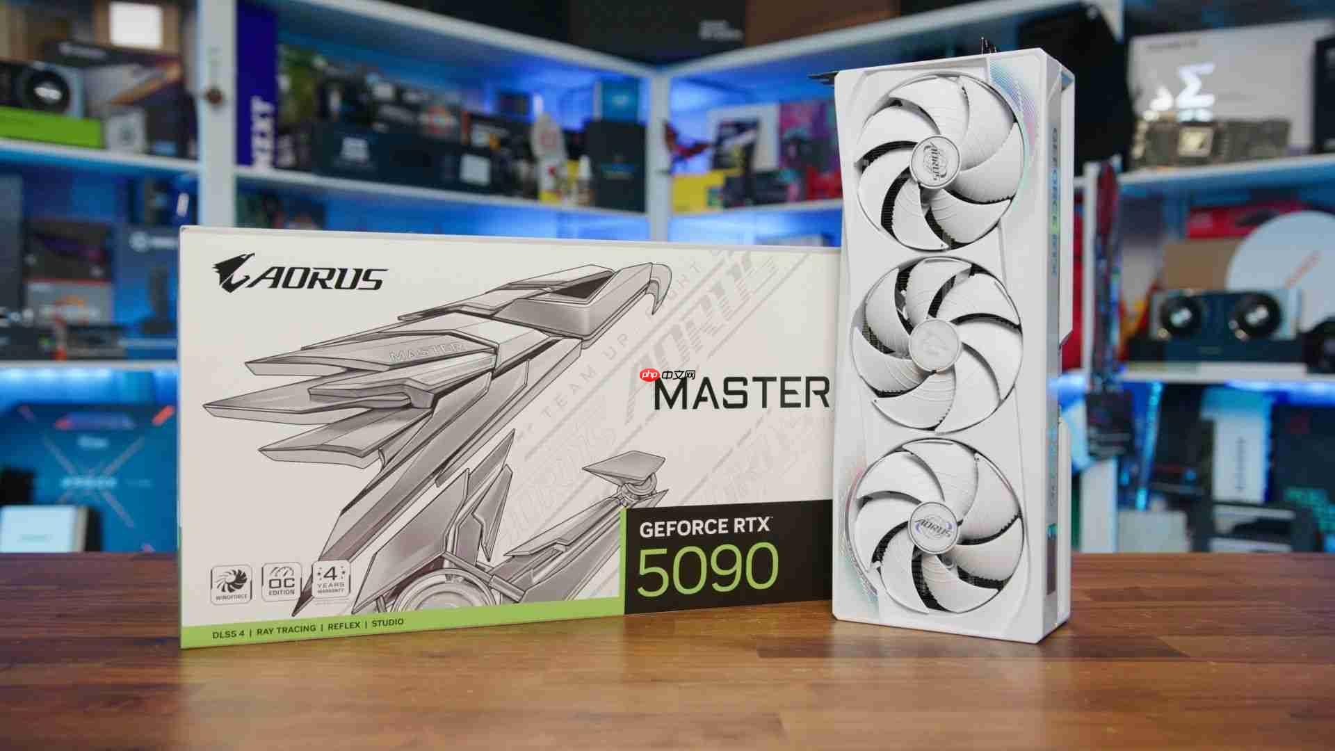 玩家网购RTX 5090被骗：开箱变两袋大米、一袋意面！