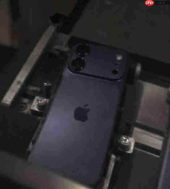 iPhone18外观曝光被吐槽太丑!历代iPhone都难逃丑评