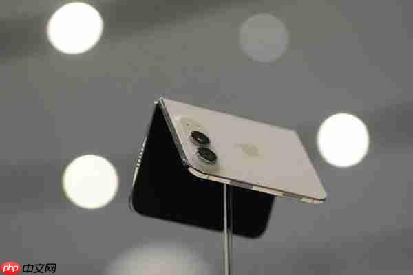 苹果iPhone Duo支持开合触发自动化操作 供货仍然紧张