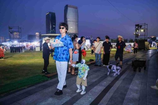 从发布会舞台到生活现场，启元机器人正加速“明日生活图景”照进现实