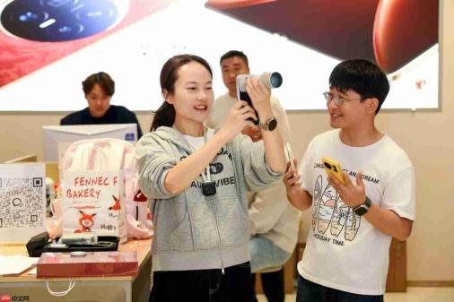 舞台神器荣耀Magic9成肖战演唱会“硬通货”