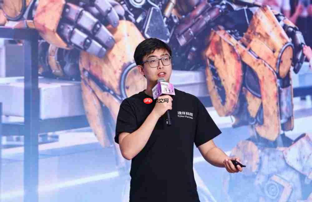 极顶数创与魂伴科技联合发布机器人创作与开发平台CyberStudio
