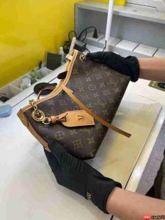爱回收卖包靠谱吗？一只背了三年的Neverfull，我把它拆成六个环节验证