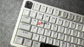 如何排查主机启动后键盘指示灯无反应