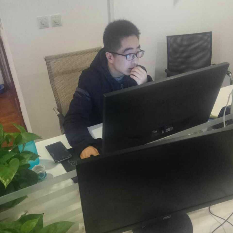史浩东
