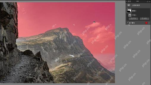 在 Lightroom 中文界面中选择天空蒙版