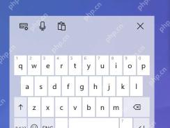 Win10 桌面底部打开触摸键盘并显示 QWERTY 键盘