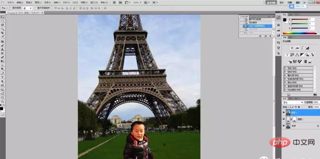 How to merge two photos in ps