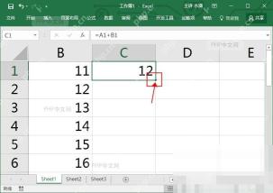 Excel选中起始单元格并找到填充柄