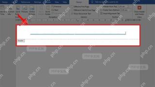Word 页眉编辑区域已打开,光标停在页眉段落位置