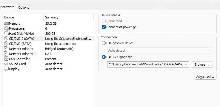 VMware Workstation CD DVD 设备状态勾选启动时连接并使用 ISO image file