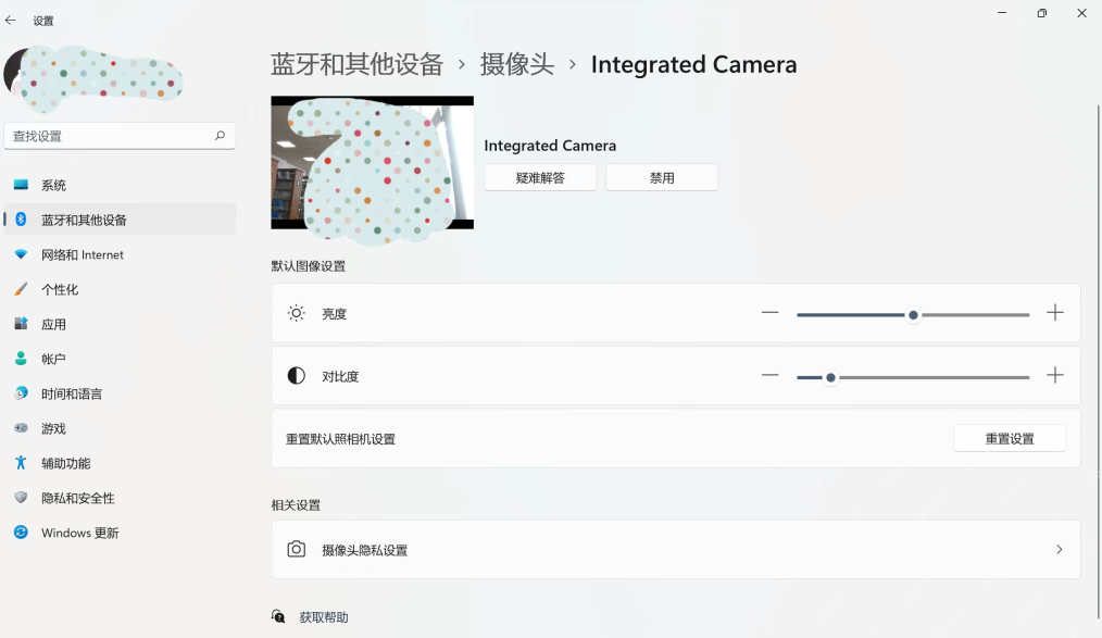Win11 具体摄像头设备页中的默认图像设置和设备状态