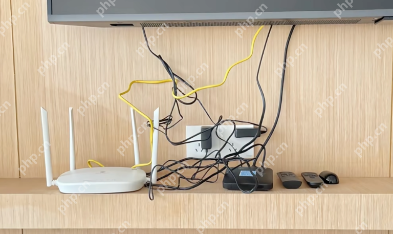 路由器到底该怎么摆?别再把它藏起来了,这样放网速才最快! - php中文网
