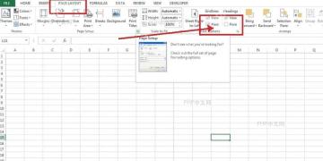 Excel 页面布局选项卡和工作表选项区域，用于打开网格线打印设置
