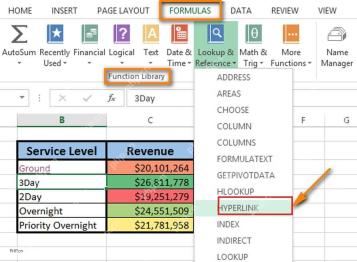 Excel 公式选项卡中查找与引用菜单里的 HYPERLINK 函数入口