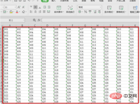 How to freeze the first three columns of excel table